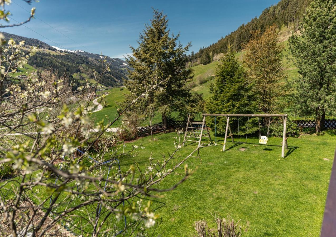 Gaestehaus Huber Fruehstueckspension Schladming Bagian luar foto