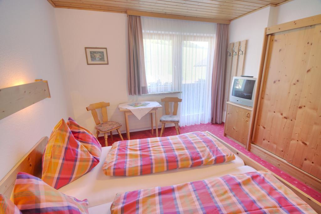 Gaestehaus Huber Fruehstueckspension Schladming Bagian luar foto