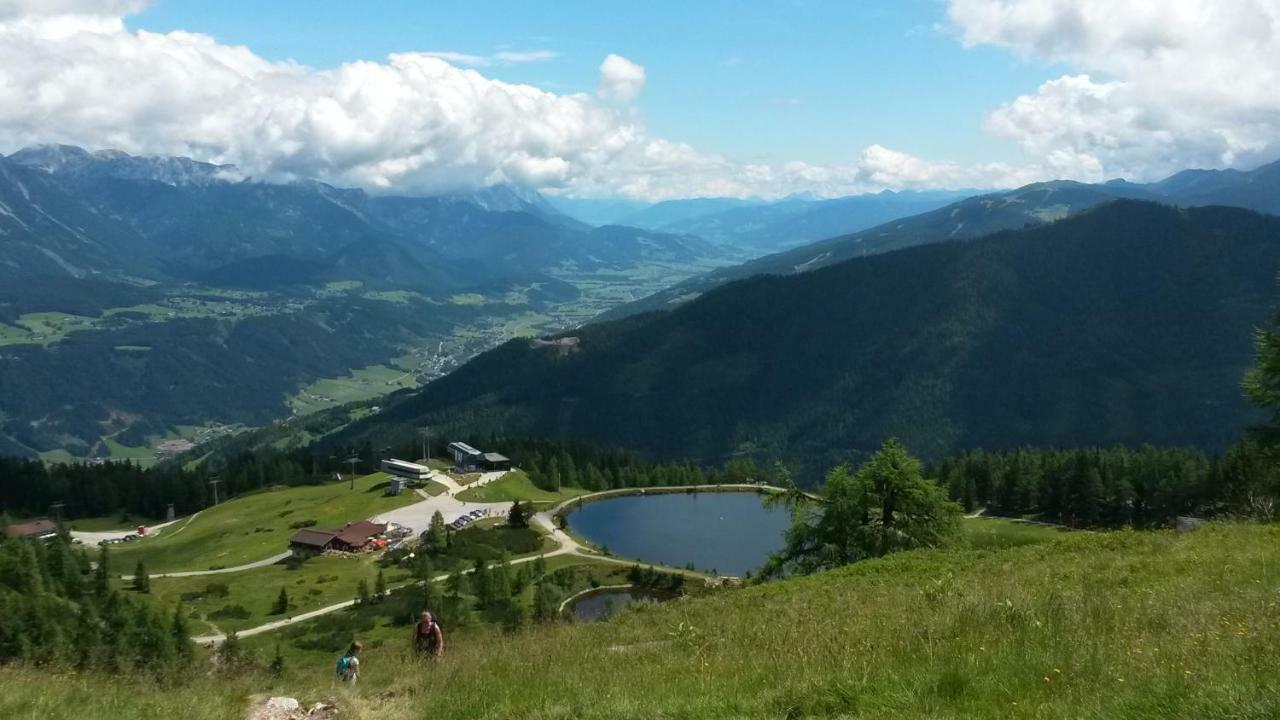 Gaestehaus Huber Fruehstueckspension Schladming Bagian luar foto
